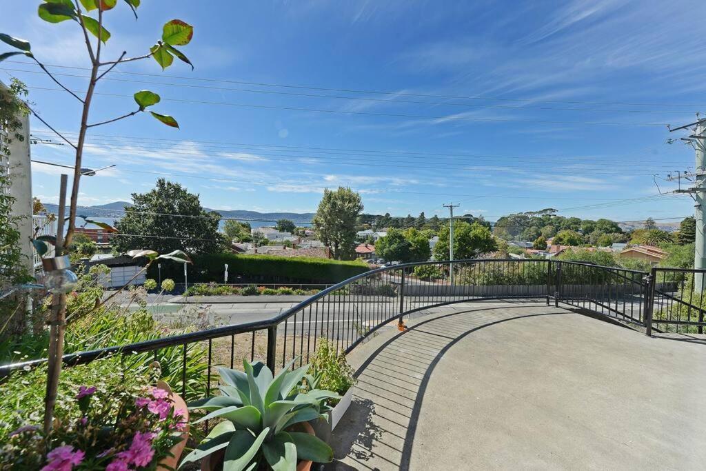 The Tassie - Luxury With Panoramic Water Views Villa Hobart Luaran gambar